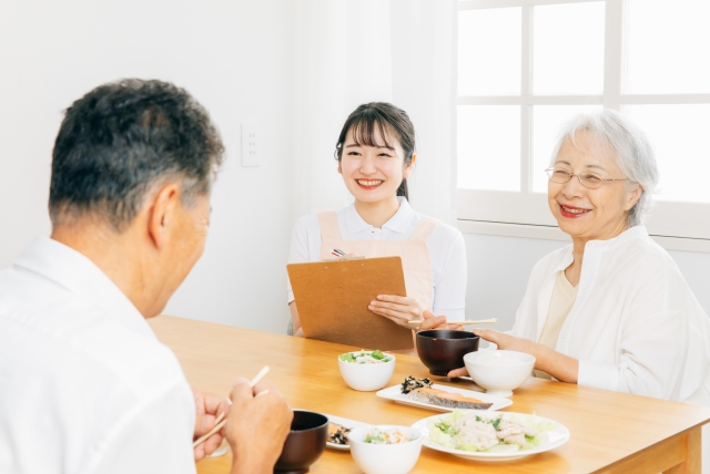 【佐賀県神埼市】老健での管理栄養士業務の求人(管理栄養士/正社員)